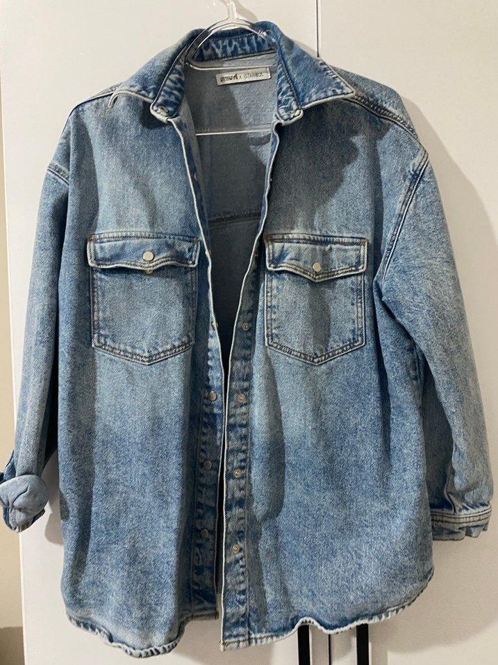 Düğmeli Bol Kesim Mavi Denim Ceket - Görsel 2