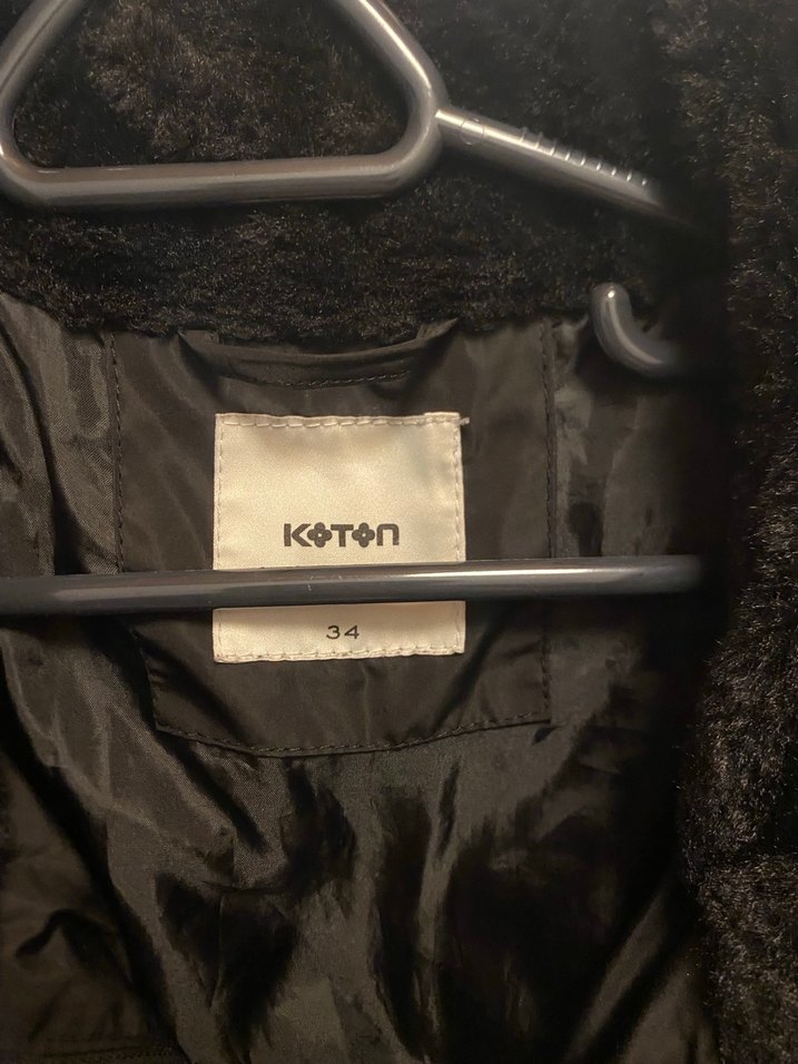 Koton siyah şişme mont - Görsel 3