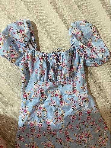 Çiçekli elbise - Görsel 5
