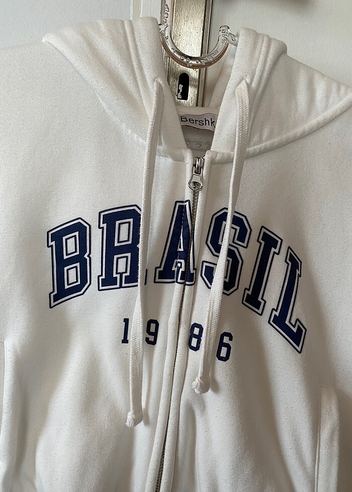 Bershka hırka - Görsel 3