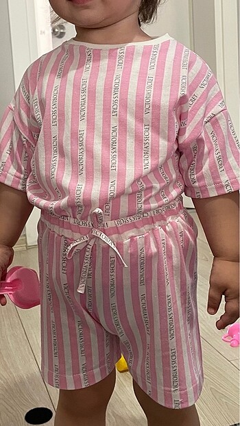 Tasarımcı Kız bebek pijama takımı