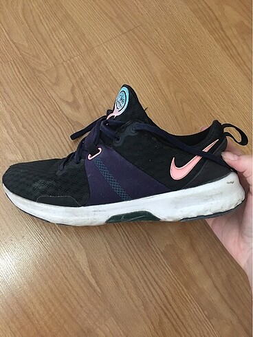 Nike spor ayakkabı