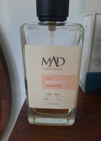 Givenchy L'inderdit muadil mad parfüm 