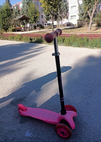  Beden Pembe Üç Tekerlekli Çocuk Scooter