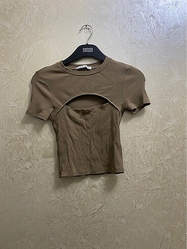 crop bluz pull and bear