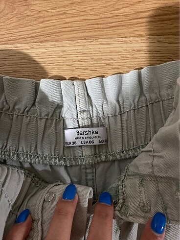 Bershka Yeşil sort