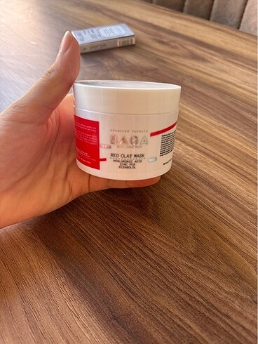 Diğer Kırmızı kil maskesi