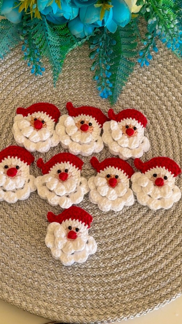 Renkli Nakışlı Örgü Noel Baba Çıt Çıt Toka - Görsel 2