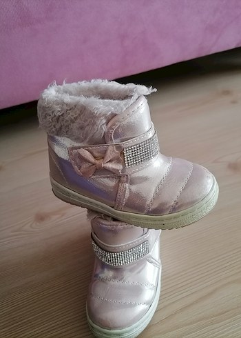 Pembe Kürklü Kız Çocuk Botu
