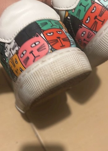 Renkli Baskılı Kadın Spor Ayakkabı - Görsel 4