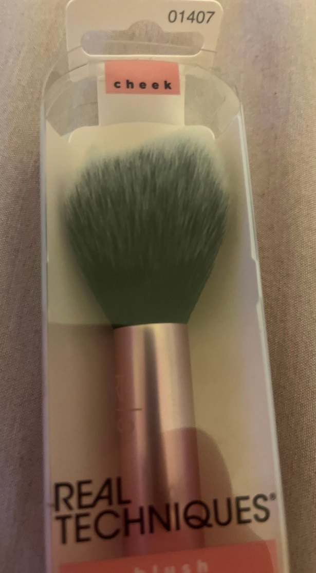 Real Techniques Pastel Bej Allık Fırçası - Görsel 2