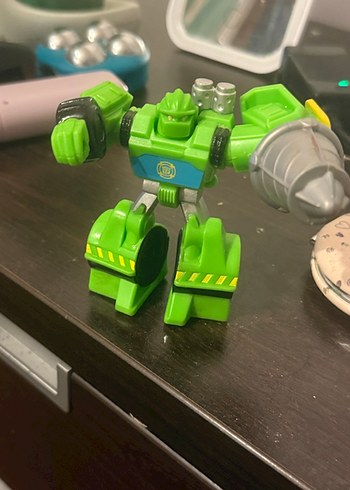 Yeşil Renkli Aksiyon Figürü - Görsel 3