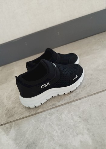 Nike Siyah çocuk Spor Ayakkabı 22 numara
