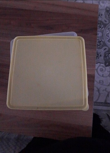 Tupperware Tupperware