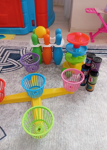 Renkli Plastik Bowling ve Toplama Oyunu - Görsel 2