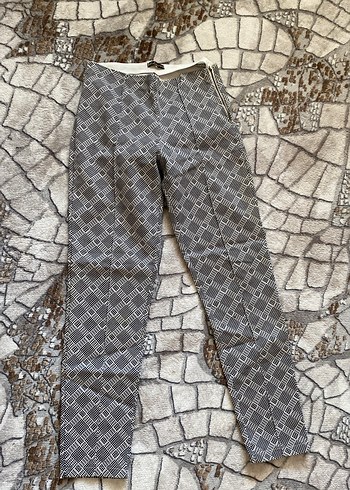 Gri Kadın Regular Fit Midi Kumaş Pantolon - Görsel 2