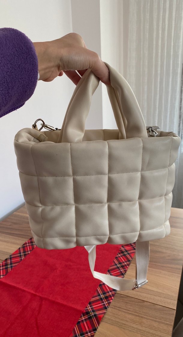 Beyaz Deri Fermuarlı Sokak Stili Kadın Çanta - Görsel 4