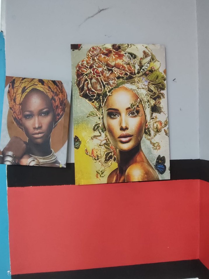 Çok Renkli Kadın Portresi Tablosu - Görsel 2