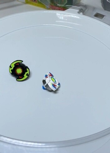 Beyblade kit kard - Görsel 6