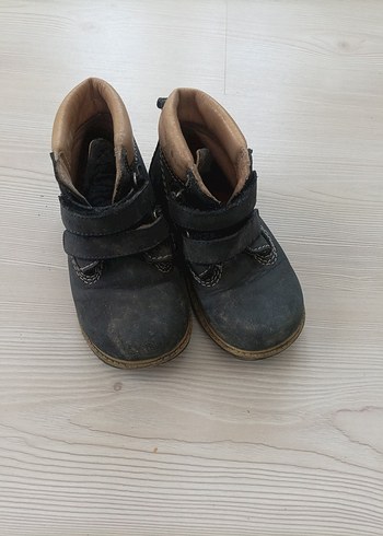 24 Beden Çocuk Botu