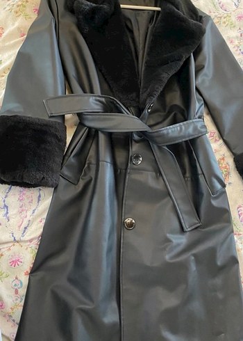 Siyah Deri Kürklü Uzun Kadın Kaban - Görsel 4