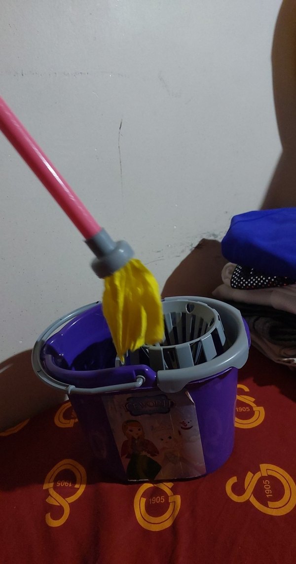 Renkli Çocuk Temizlik Kovası Seti - Görsel 2