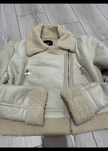 Kürk Detaylı Kısa Süet Kadın Ceket - Görsel 2