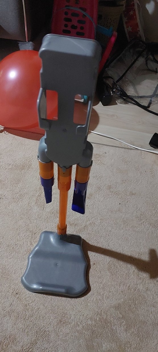 Turuncu ve gri elektrikli süpürge - Görsel 2