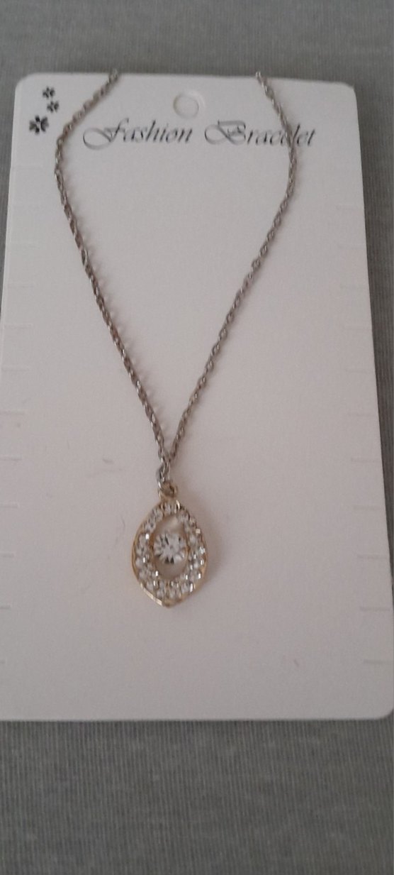 Altın Renkli Zincir Detaylı Midi Kolye - Görsel 3