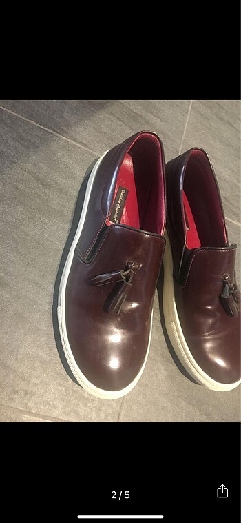 Neslihan Canpolat bordo loafer