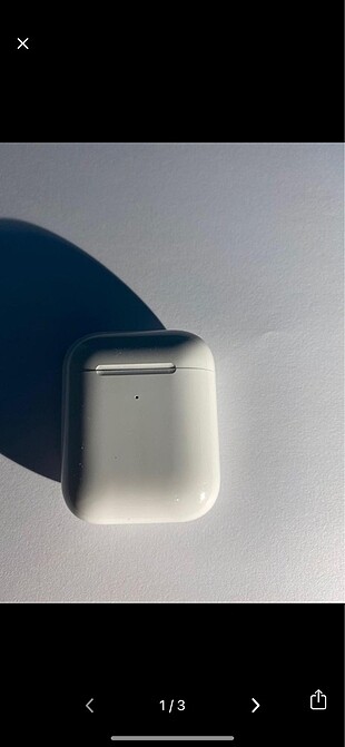 İkinci nesil AirPods kablosuz şarj kutusu