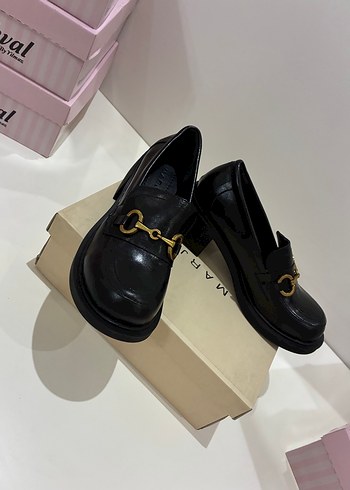 Marjin Siyah Deri Loafer