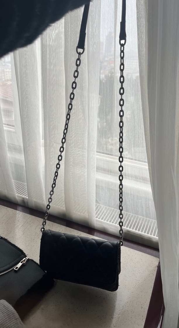 Siyah Deri Zincir Askılı Kadın Çanta - Görsel 3