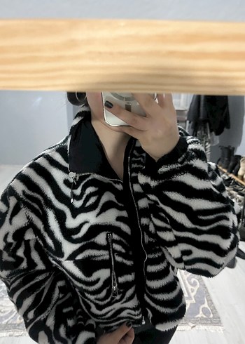 Gri Zebra Desenli Suni Kürk Detaylı Kadın Ceket - Görsel 2