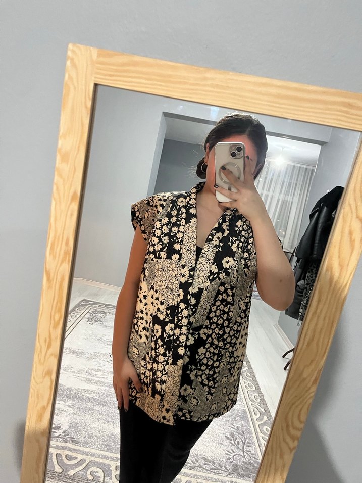 Kemerli Dantel Detaylı Siyah Tunik - Görsel 3