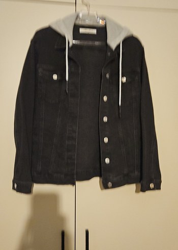 Siyah Kapüşonlu Kadın Denim Ceket