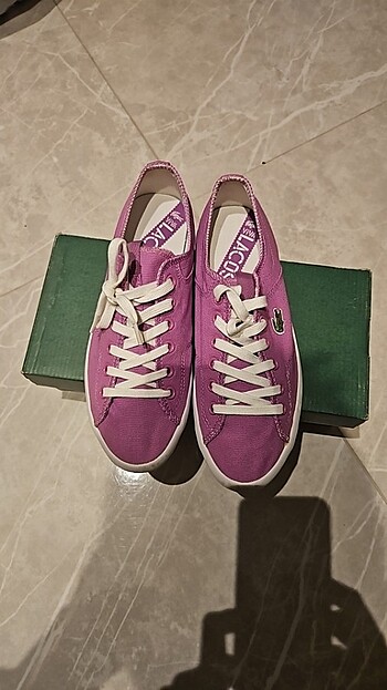 Lacoste 