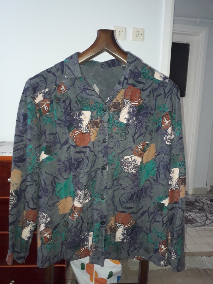 Kadın Uzun Kollu Düğmeli Batik Desenli Gömlek - Görsel 2