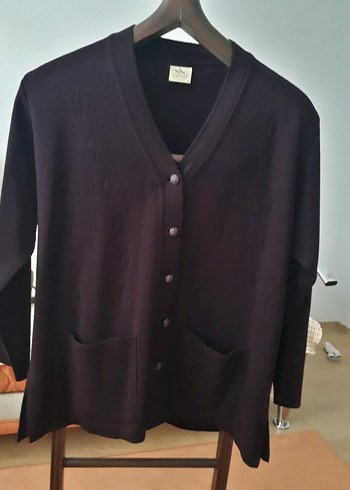 Düğmeli V Yakalı Bordo Kadın Hırka - Görsel 2