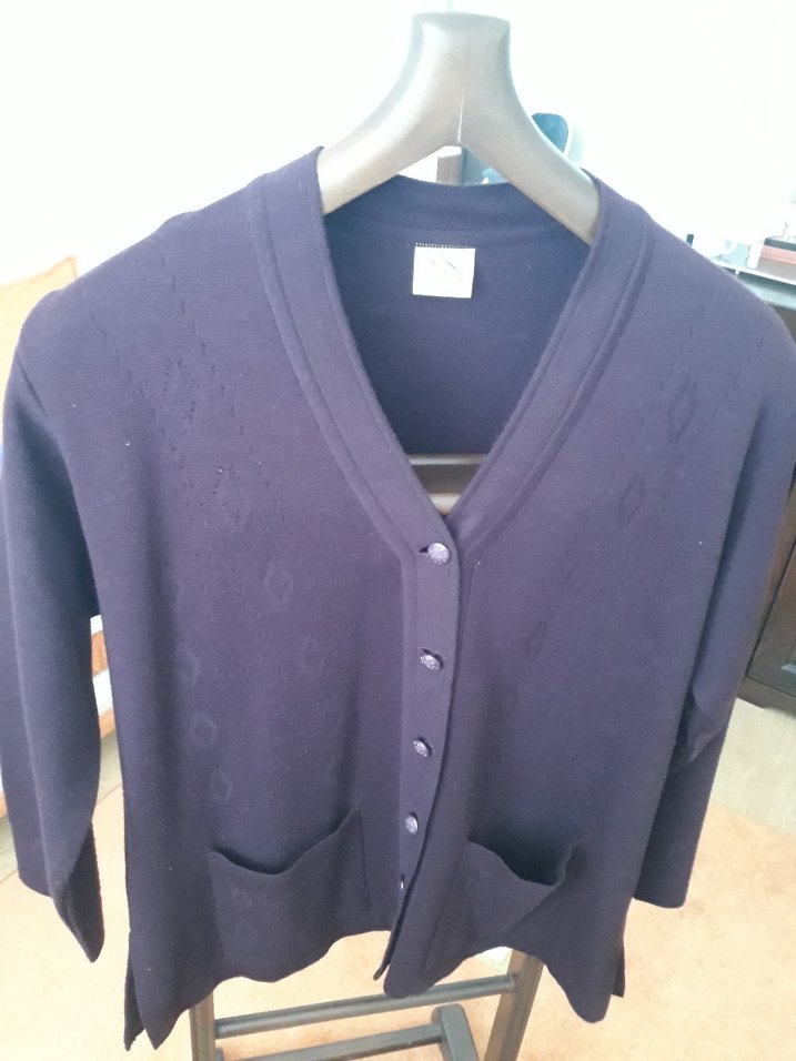 Düğmeli V Yakalı Bordo Kadın Hırka - Görsel 4