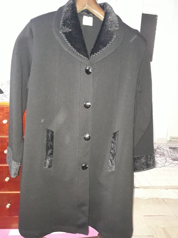 Düğmeli Siyah Uzun Kadın Kaban - Görsel 3