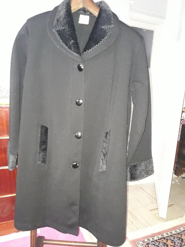 Düğmeli Siyah Uzun Kadın Kaban - Görsel 4