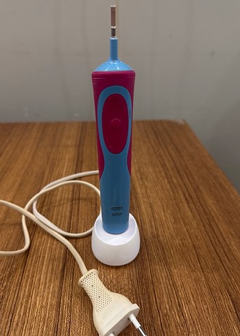 #oralB şarjlı Renkli Mavi Elektrikli Diş Fırçası - Görsel 6