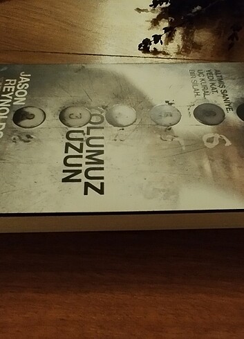 Beden Renk Yolumuz Uzun - Jason Reynolds