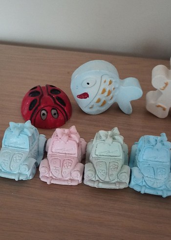 Renkli Dekoratif Figürler ve Arabalar - Görsel 2