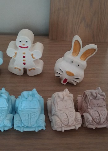 Renkli Dekoratif Figürler ve Arabalar - Görsel 3