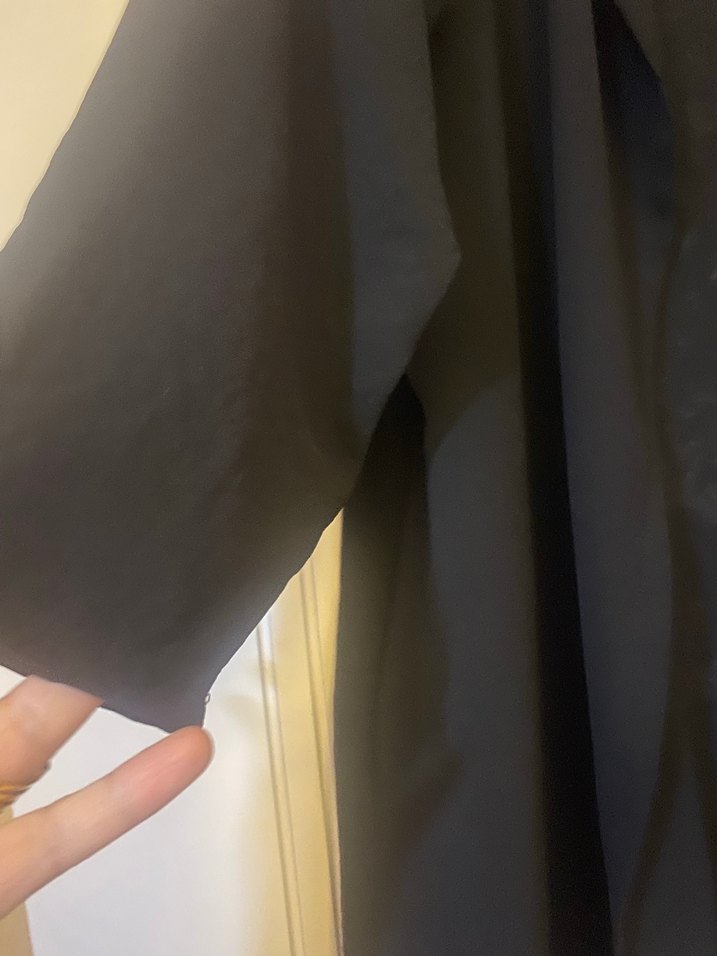 Siyah desenli hırka - Görsel 3