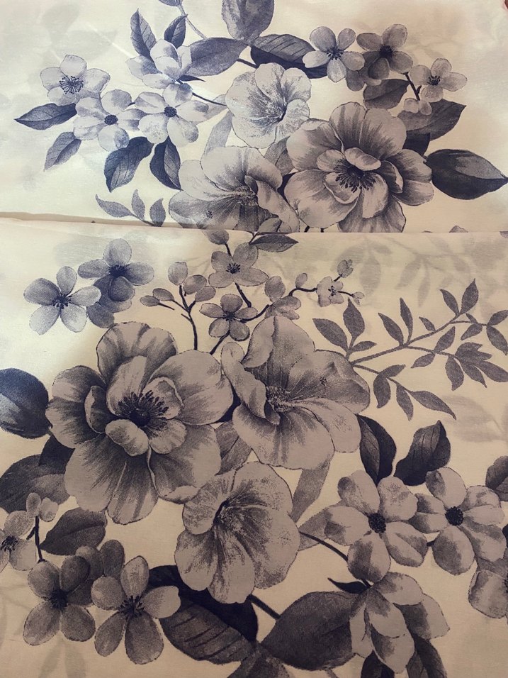 Gri Çiçek Desenli Beyaz Nevresim Takımı - Görsel 4