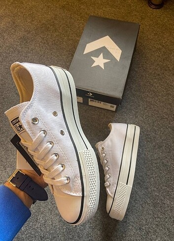 41 Beden siyah Renk Converse ayakkabı
