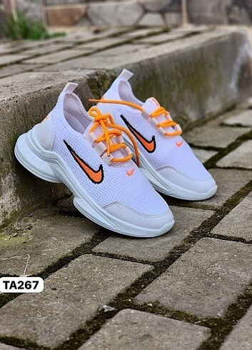 33 Beden Nike triko çocuk spor ayakkabı